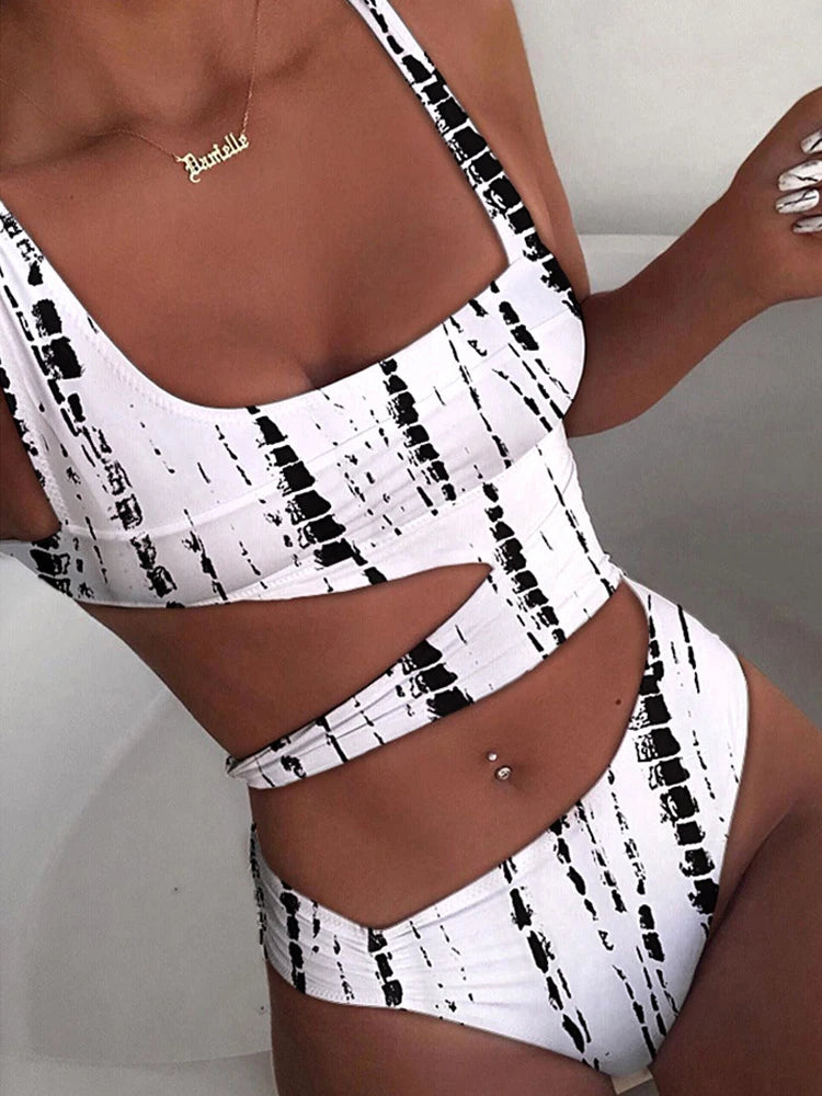 Bañador de una pieza para mujer, traje de baño Sexy con realce, ropa de playa, novedad de 2023