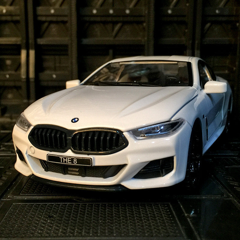 BMW Serie 8 Coupé – Réplica a Escala